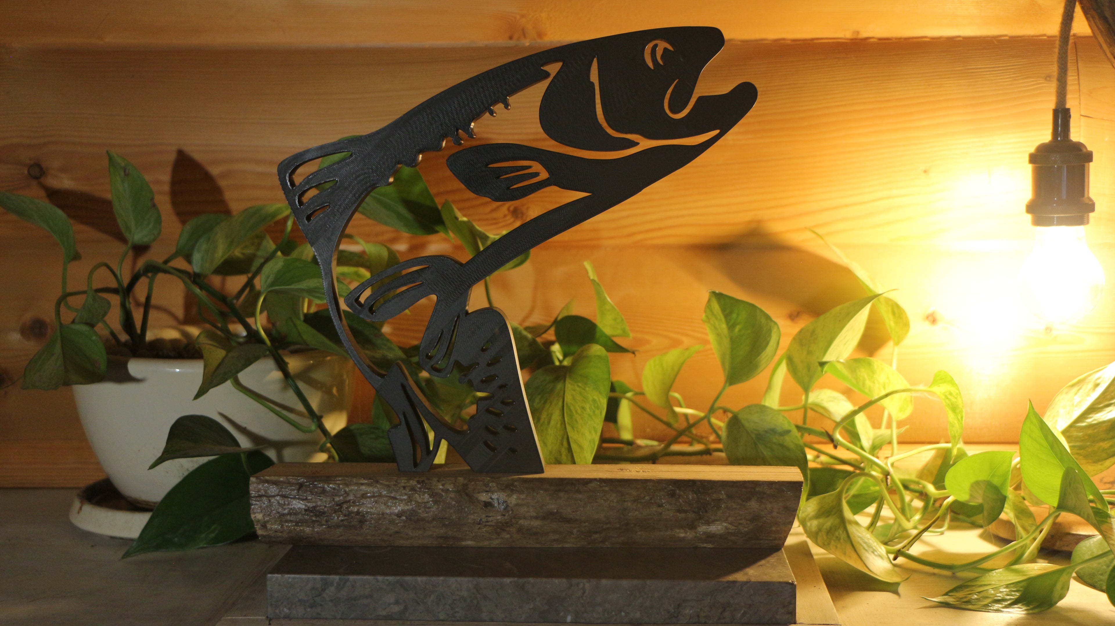 Statue Truite Imprimée en 3D et bois flotté