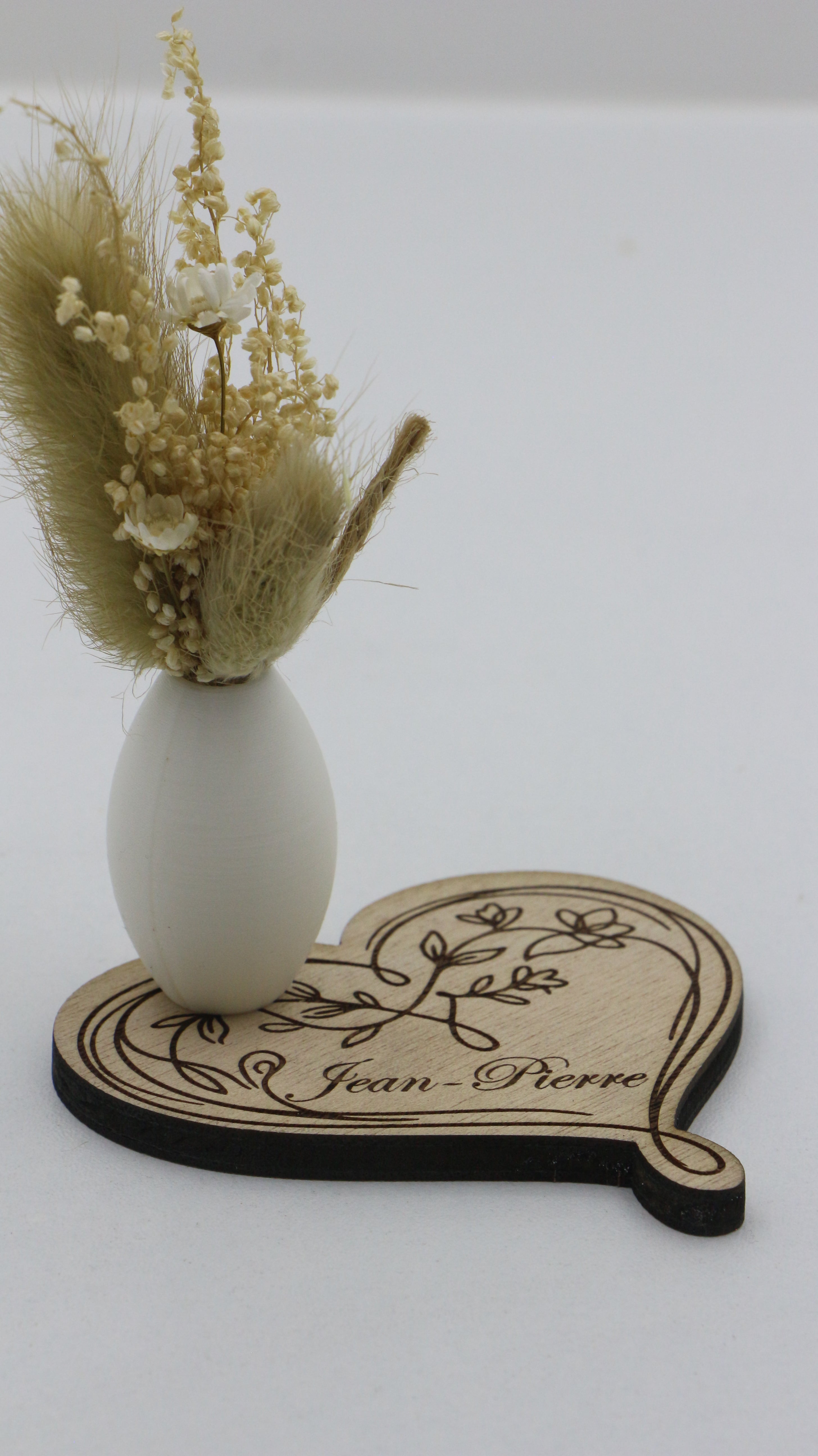 Marque-place personnalisable en bois avec pot décoratif et fleurs séchées